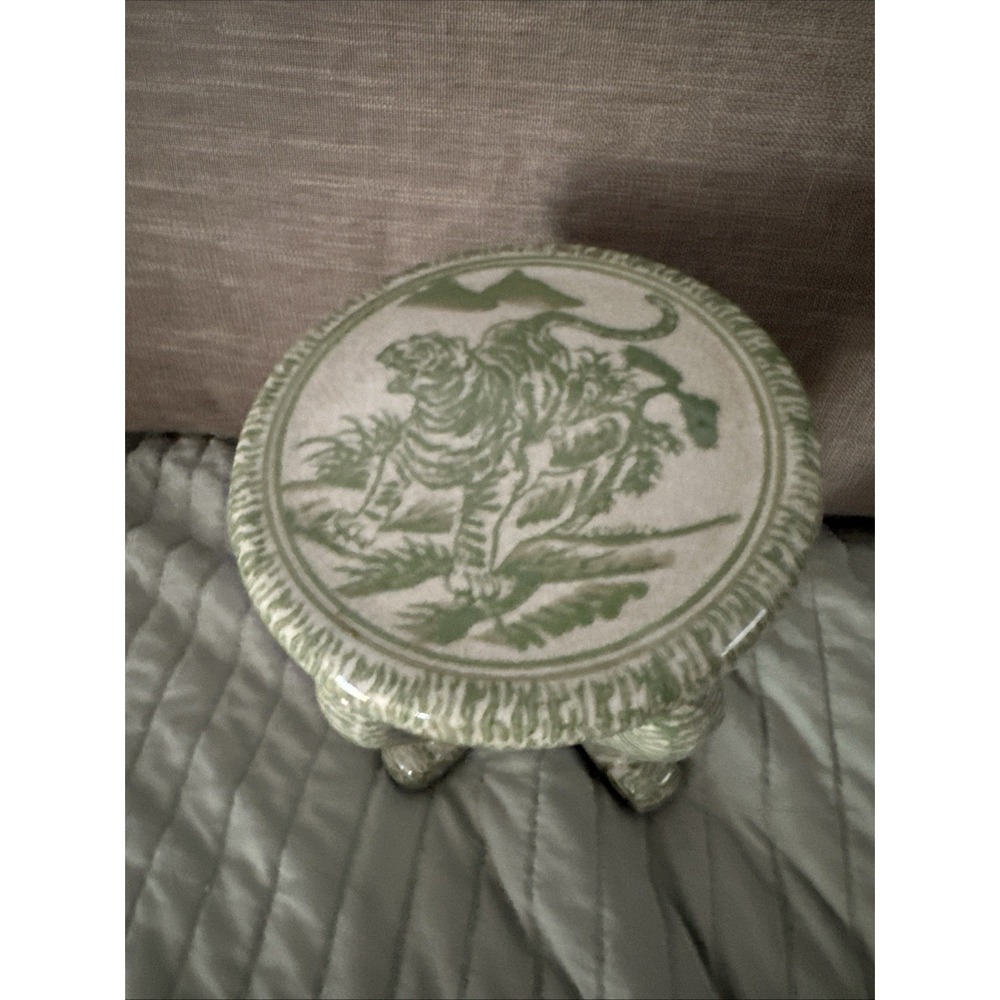 Green Ceramic Antique Round Plant Stand with Tiger Motif, Glossy Finish 6"